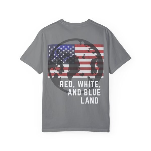 🇺🇸 Red, White, and Blue Land Tee – Because Freedom Knows No Borders! 🇺🇸